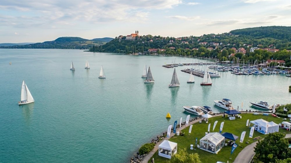 Jubileumi Ingatlan Regatta a Balatonon
