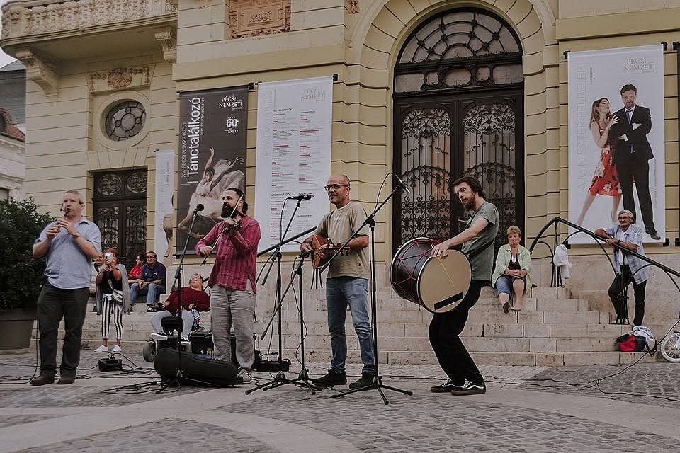 Nyári pezsgés Pécs szívében: Szuper programok várnak a Zsolnay Negyedben július közepén!